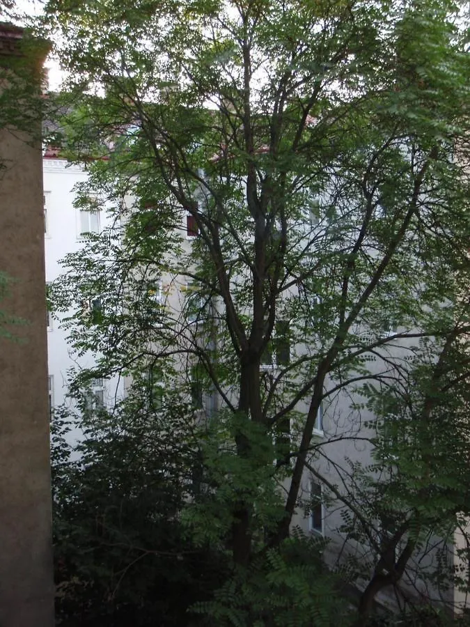 شقة فيينا  في Augartenblick Top 8 - Blick Zum Riesenrad